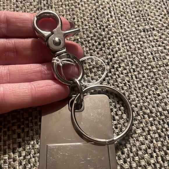 TYLER RODAN KEY CHAIN - Picture 3 of 3